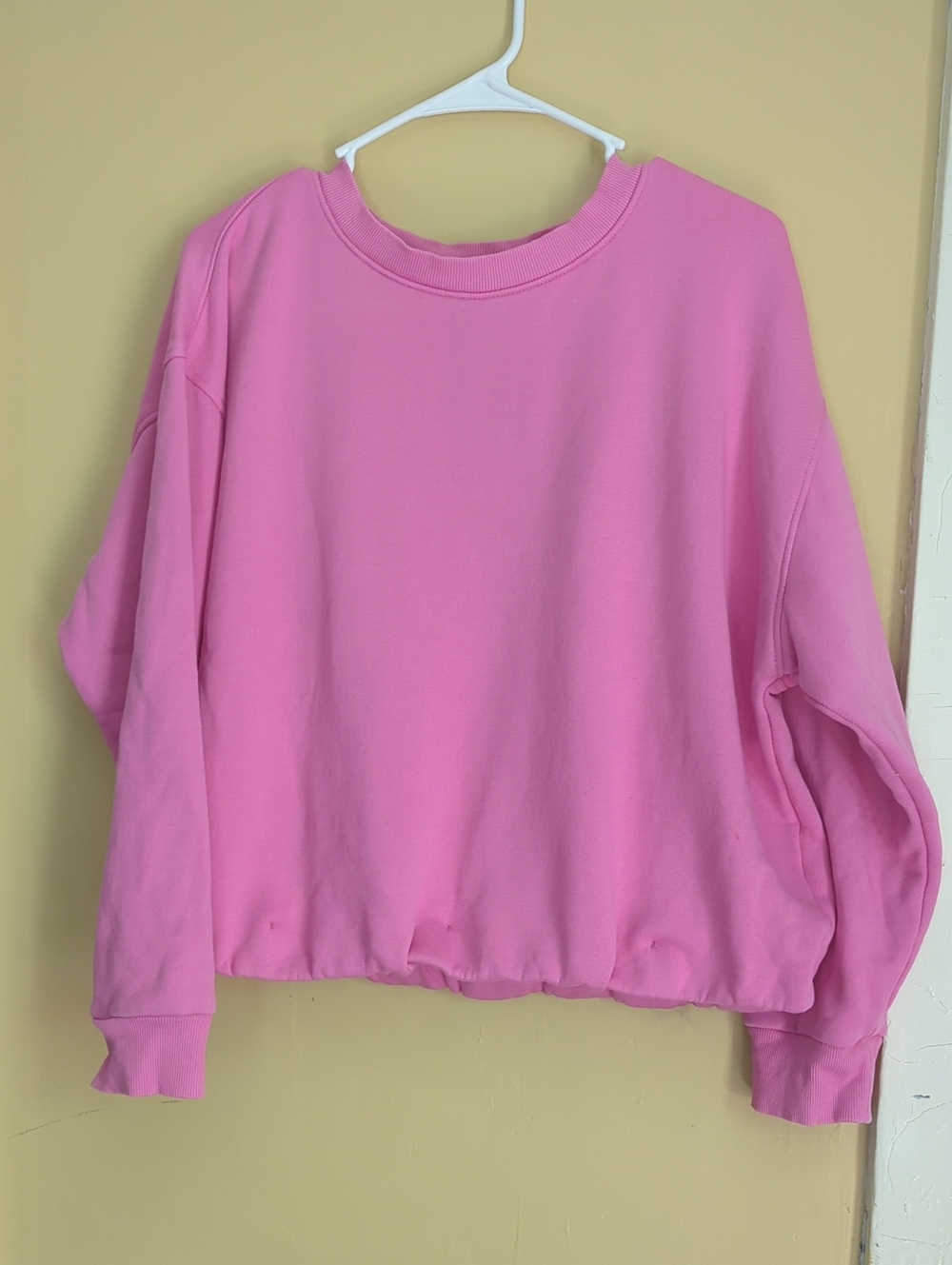 Cropped Pink Sweatshirt Bubble Hem Large Universal Thread